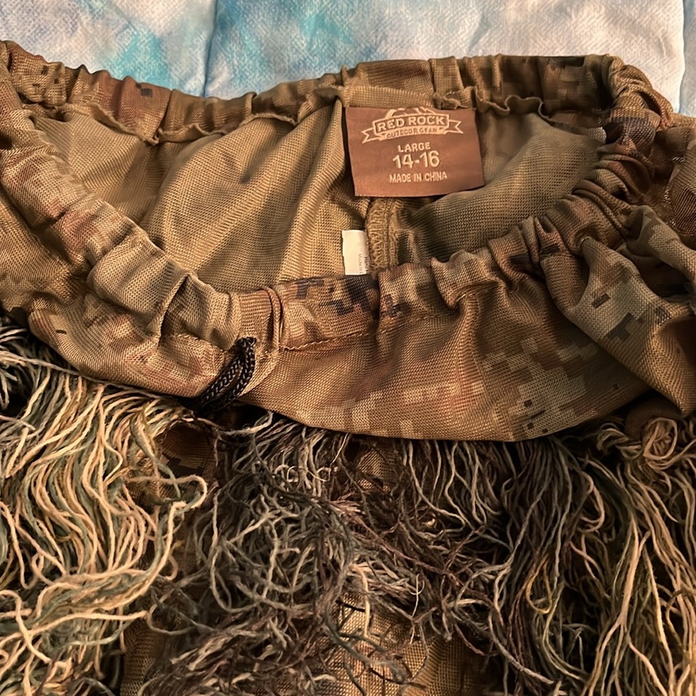 Camouflage Ghillie Suit - Picture 5 of 14